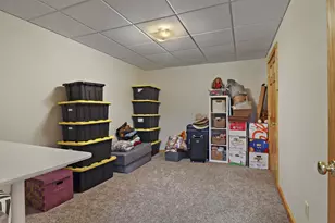 1212 Laurel Ln, Racine, WI 53139 - Photo 30