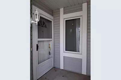 350  Hartford Sq, Hartford, WI 53027 - Photo 22