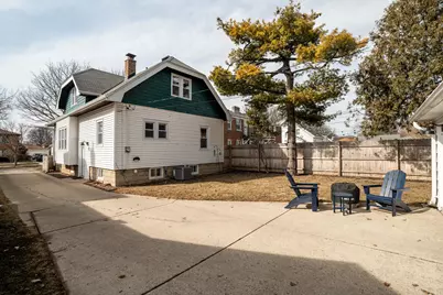 2908 N 74th St, Milwaukee, WI 53210 - Photo 32