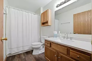 1827 E Racine Ave, Waukesha, WI 53186 - Photo 20