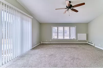 405 W Sugar Ln, Glendale, WI 53217 - Photo 12