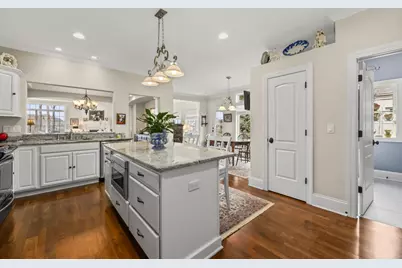 N35W23668  Auburn Ct, Pewaukee, WI 53072 - Photo 10