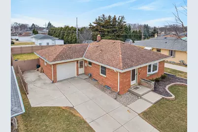 7413 W Ohio Ave, Milwaukee, WI 53219 - Photo 2