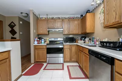 1901  Woodburn Rd #D, Waukesha, WI 53188 - Photo 10