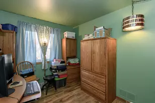 1901 Woodburn Rd, Waukesha, WI 53188 - Photo 14