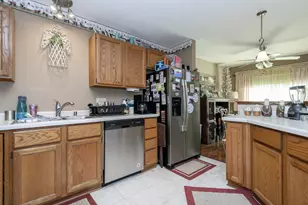 1901 Woodburn Rd, Waukesha, WI 53188 - Photo 12