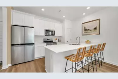 4835  Oakmont Rd, Racine, WI 53403 - Photo 8