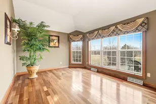 1183 Aspen Ct, Grafton, WI 53024 - Photo 16