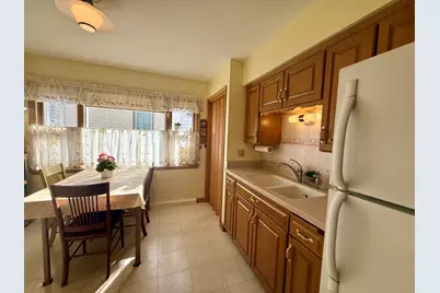 3335 N 95th St, Milwaukee, WI 53222 - Photo 4