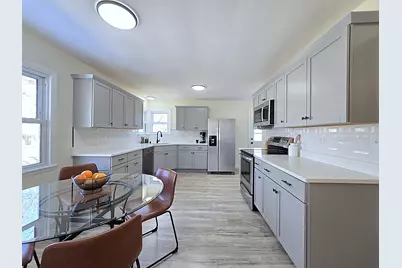 4448 S Lake Dr, Cudahy, WI 53110 - Photo 2