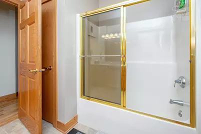 432  Stonewall Ct, Burlington, WI 53105 - Photo 32