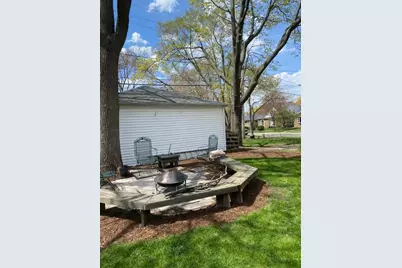 1929 W Marne Ave, Glendale, WI 53209 - Photo 30
