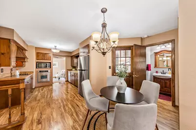 14530  Lindsay Dr, Brookfield, WI 53005 - Photo 10