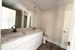 4733 Piper Ln, Racine, WI 53403 - Photo 16