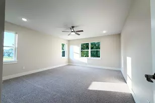 4733 Piper Ln, Racine, WI 53403 - Photo 12