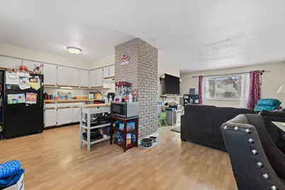 809  Ridgeway Dr, Pewaukee, WI 53072 - Photo 8