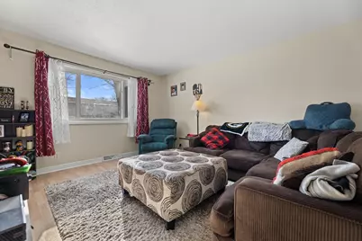 809  Ridgeway Dr, Pewaukee, WI 53072 - Photo 10