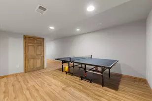 W273N2420 Arlington Ct, Pewaukee, WI 53072 - Photo 44