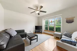 W273N2420 Arlington Ct, Pewaukee, WI 53072 - Photo 16