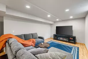 W273N2420 Arlington Ct, Pewaukee, WI 53072 - Photo 42