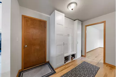 W273N2420  Arlington Ct, Pewaukee, WI 53072 - Photo 36