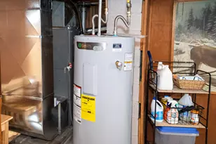 917 Jefferson St, West Bend, WI 53090 - Photo 40