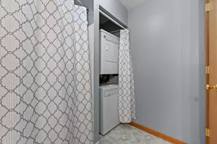 321 Park Hill Dr, Pewaukee, WI 53072 - Photo 16