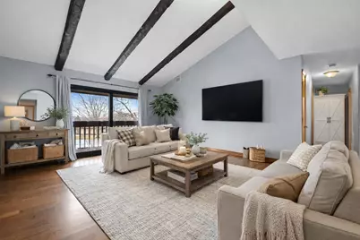 321  E  Park Hill Dr, Pewaukee, WI 53072 - Photo 6