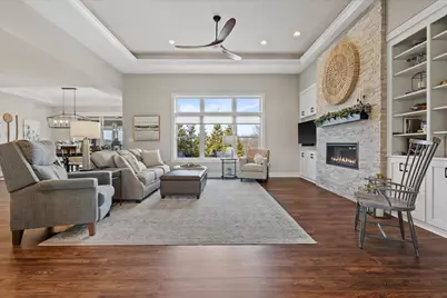 17860  Greenbrier Dr, Brookfield, WI 53045 - Photo 8