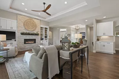 17860  Greenbrier Dr, Brookfield, WI 53045 - Photo 10