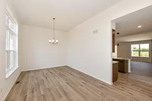 405 Kensington Ct, Williams Bay, WI 53191 - Photo 6