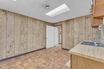 417  6th St, Racine, WI 53403 - Photo 30