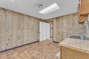 417 6th St, Racine, WI 53403 - Photo 30