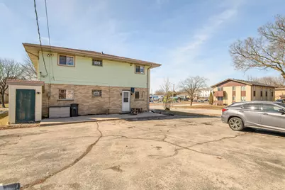 325  Sentinel Dr, Waukesha, WI 53189 - Photo 2