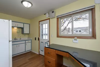 325  Sentinel Dr, Waukesha, WI 53189 - Photo 16