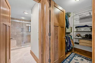 1624 N Farwell Ave, Milwaukee, WI 53202 - Photo 18