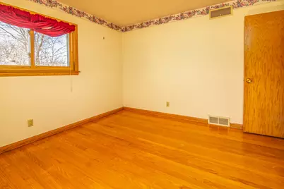 S67W13014  Larkspur Rd, Muskego, WI 53150 - Photo 12