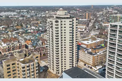 1633 N Prospect Ave #16C, Milwaukee, WI 53202 - Photo 48