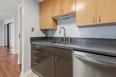 1633 N Prospect Ave #16C, Milwaukee, WI 53202 - Photo 10