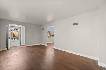 7083 N 43rd St, Milwaukee, WI 53209 - Photo 14