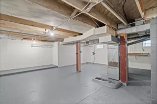 7083 N 43rd St, Milwaukee, WI 53209 - Photo 10