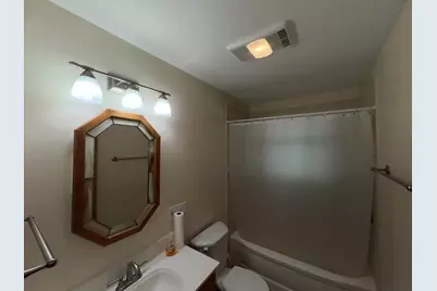 512  Hill St #2S, Walworth, WI 53184 - Photo 8