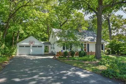 604 N 119th St, Wauwatosa, WI 53226 - Photo 2