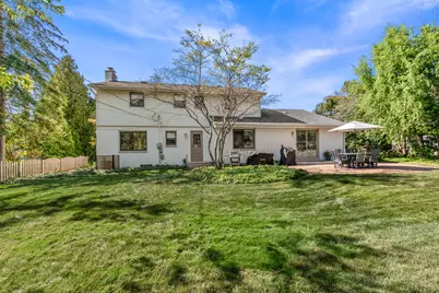 9062 N Lake Dr, Bayside, WI 53217 - Photo 24