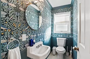 9062 N Lake Dr, Bayside, WI 53217 - Photo 10