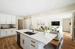 9062 N Lake Dr, Bayside, WI 53217 - Photo 4