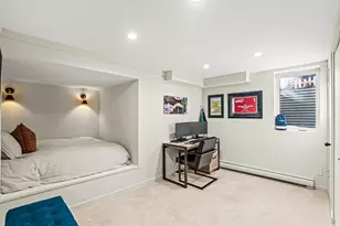 9062 N Lake Dr, Bayside, WI 53217 - Photo 20