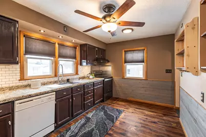 1918  Redfield St, La Crosse, WI 54601 - Photo 4