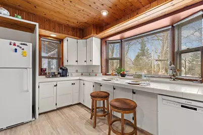 2666  Jackson Dr, Jackson, WI 53037 - Photo 18