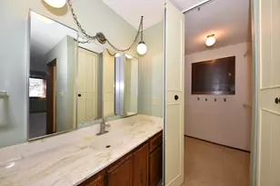 7801 W Heather Ave, Milwaukee, WI 53223 - Photo 14